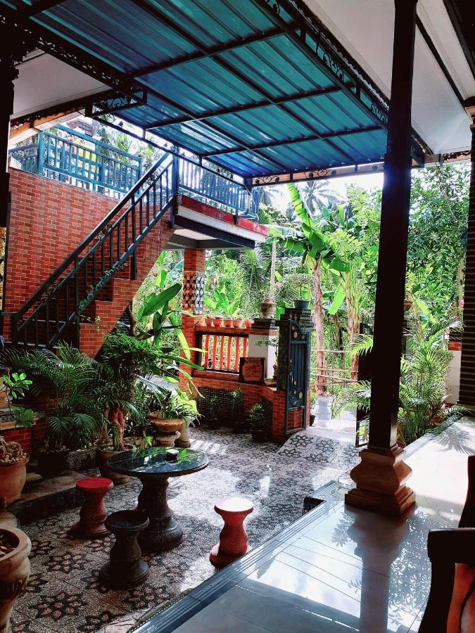 Nova Homestay Toyapakeh Exterior foto