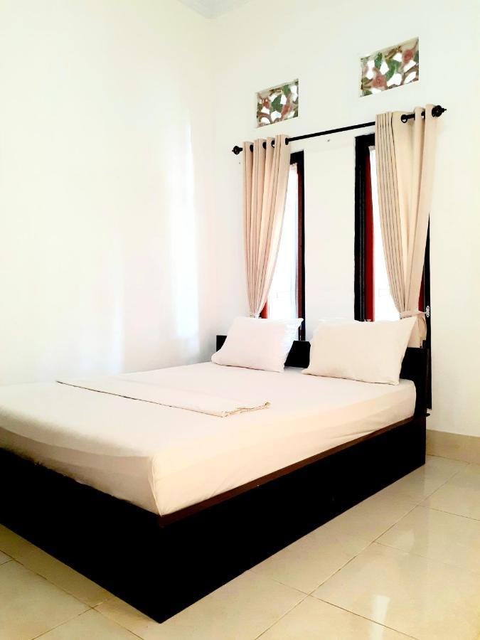 Nova Homestay Toyapakeh Exterior foto